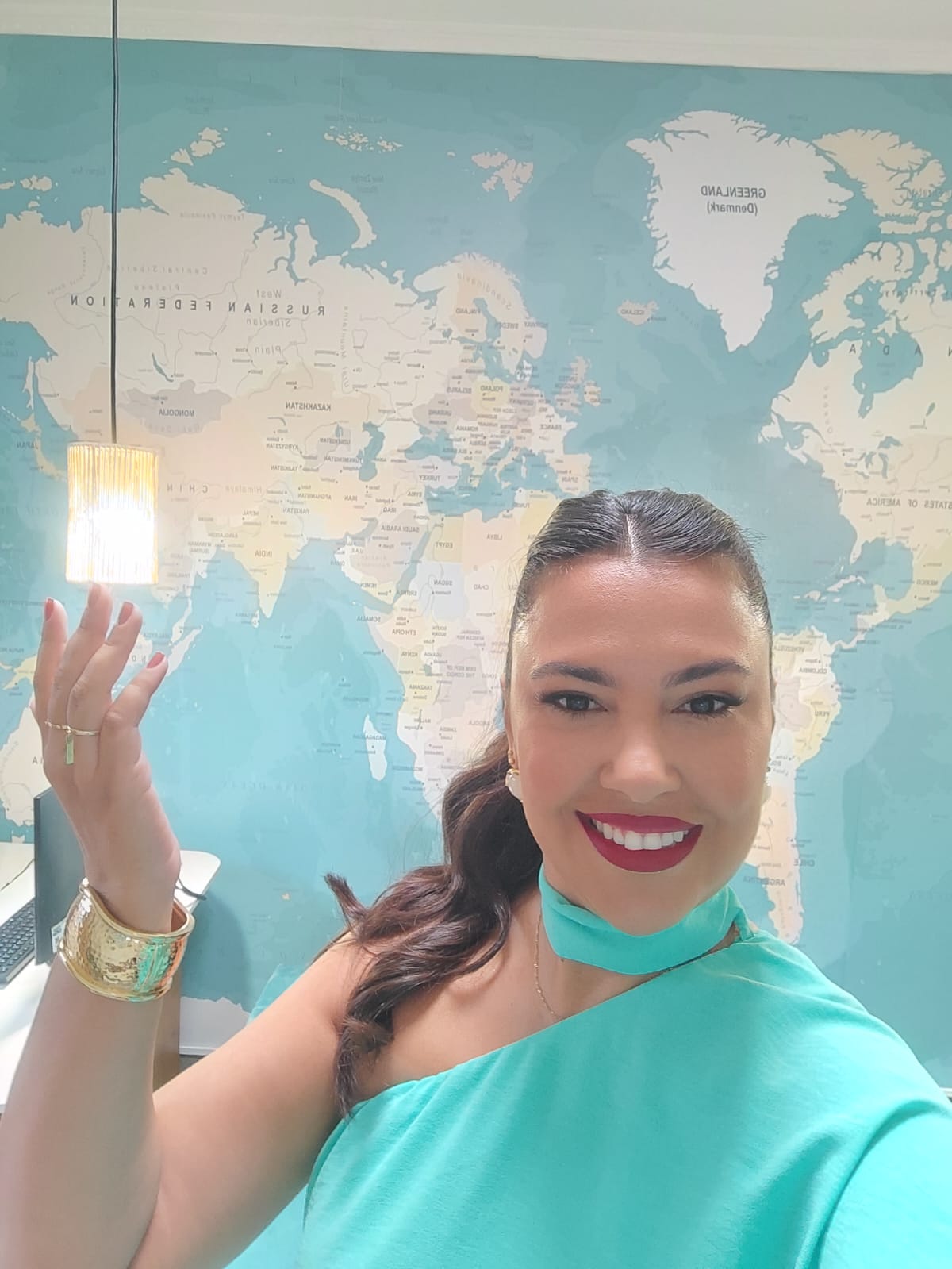 Evelyn na Talismã Viagens